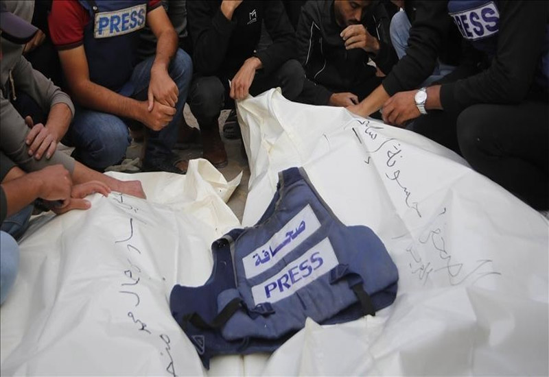 Еще трое сотрудников СМИ стали жертвами атак Израиля в секторе Газа