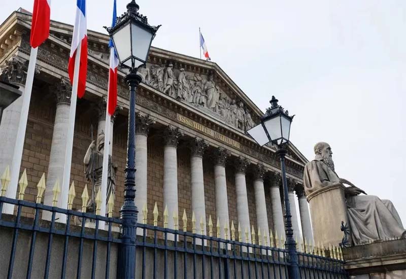 СМИ: Франция призывает применить «мощный торговый инструмент» против США