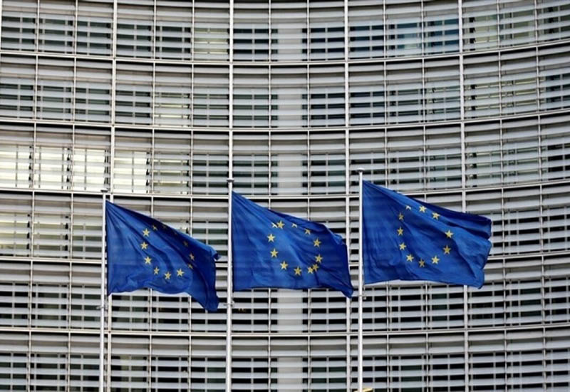 Европа в ходе кризиса взяла курс на возмездие, экономические перспективы становятся все более неопределенными