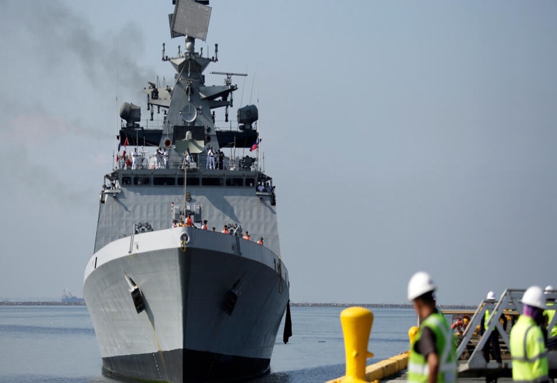 СМИ: ВМС Индии атаковали объекты Пакистана в Аравийском море