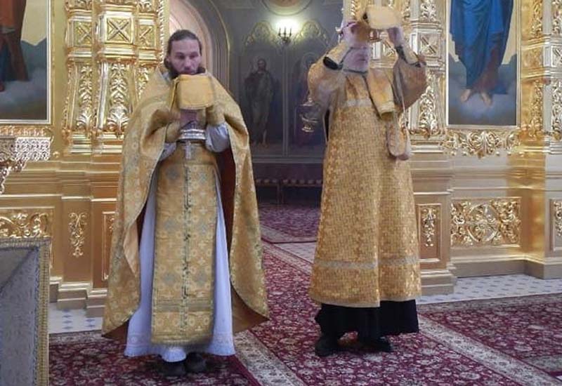 Православный батюшка принял ислам и отправился пешком в Мекку
