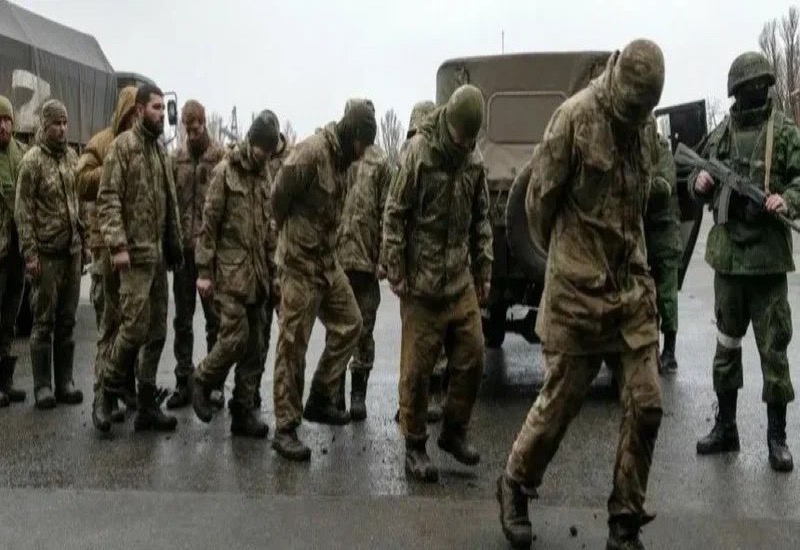 Очередная группа украинских военных сдалась в плен