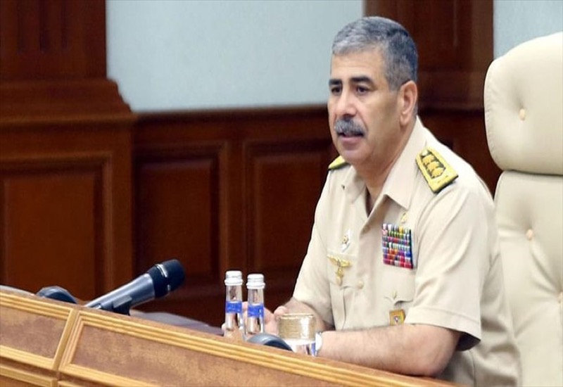 Министр обороны Азербайджана дал указания относительно оперативной ситуации в регионе