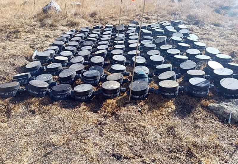 МО Азербайджана: На территории Лачына обнаружены закопанные армянами 122 мины