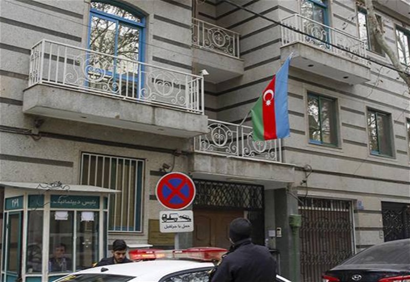 Посольство Азербайджана в Иране приостановило работу