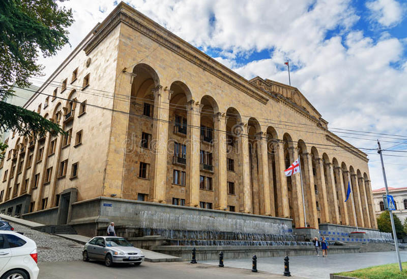 Из парламента Грузии отозвали законопроект об иноагентах