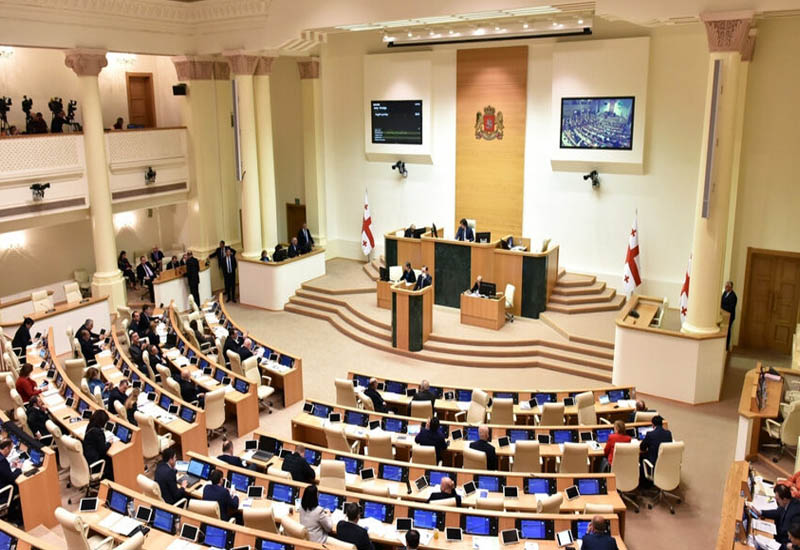 Парламент Грузии прекратил рассмотрение американской версии законопроекта об иноагентах