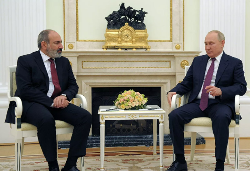 Путин и Пашинян обсудили ситуацию в Лачинском коридоре и Карабахе