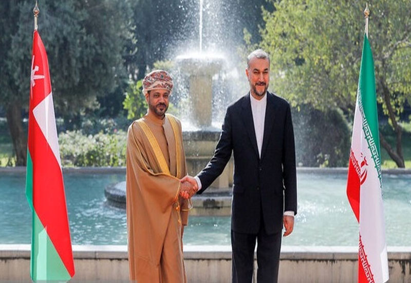 Иран и Оман подписали четыре соглашения о сотрудничестве