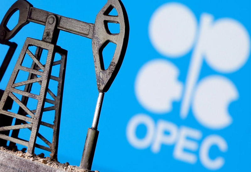 ОПЕК+ обсуждает дополнительное сокращение добычи нефти