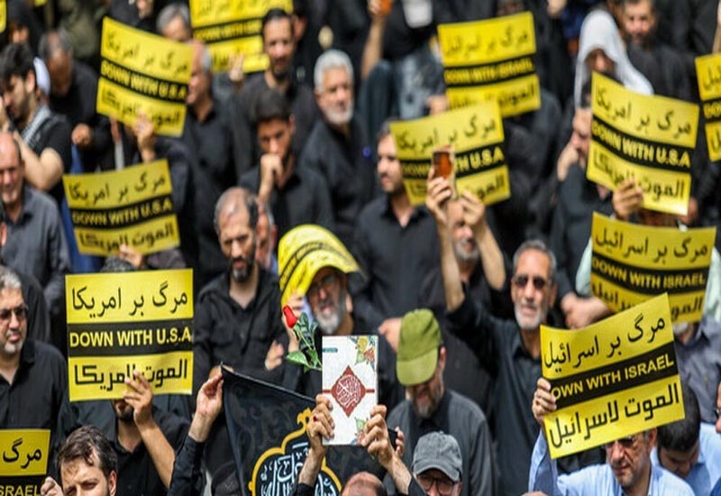 В Иране прошли протесты из-за осквернения Корана в Швеции