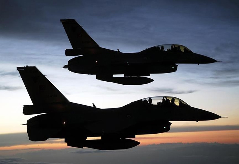 Турецкие ВВС уничтожили цели террористов РКК в Ираке