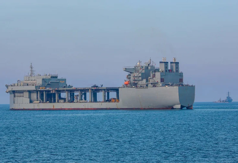 Хуситы сообщили об обстреле корабля ВМС США USS Lewis B. Puller