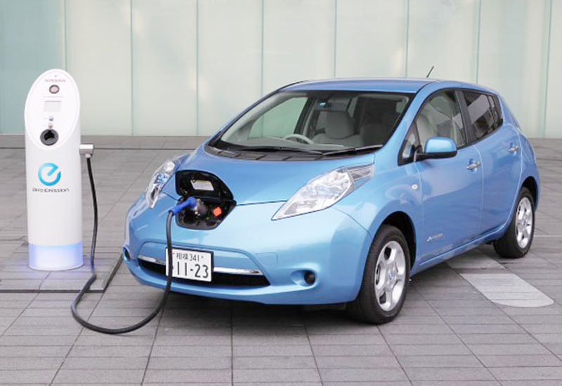 Nissan вложит большую сумму в разработку электромобилей