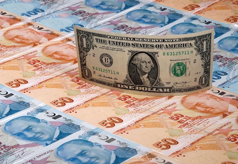 Лира вновь обновила исторический минимум к доллару
