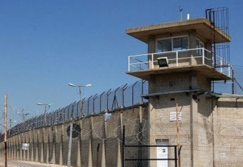 Названо число палестинских заключенных, продолжающих голодовку в израильских тюрьмах 