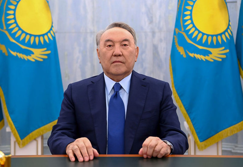 Парламент Казахстана отменил необходимость согласования политики страны с Назарбаевым