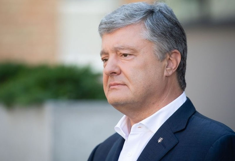Порошенко вылетает из Варшавы в Киев