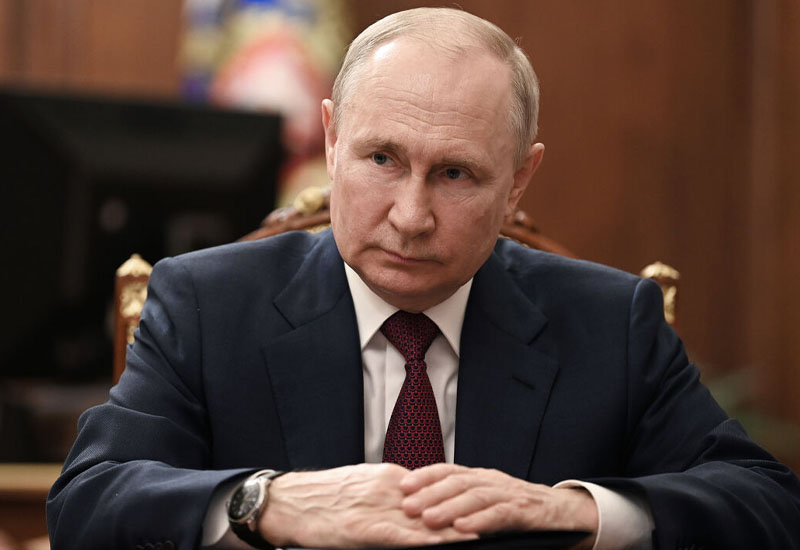 Путин: Запад разрушает систему финансовых отношений